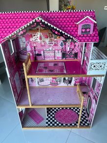 dolls house