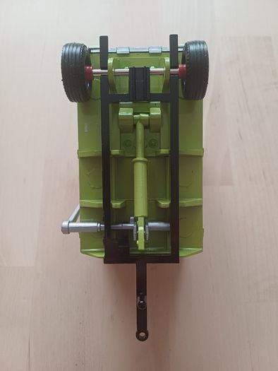 Britains CLAAS Tipping Silage Trailer Farm Model 1:32 Scale 9566 MINT
