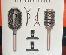 Dyson styling set