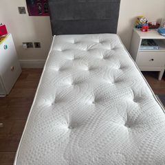 Single Divan bed