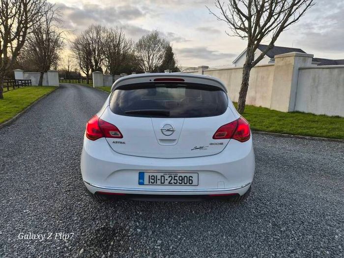 2013 Opel Astra