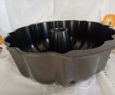 Nordic Ware , Bundt tin , bakeware