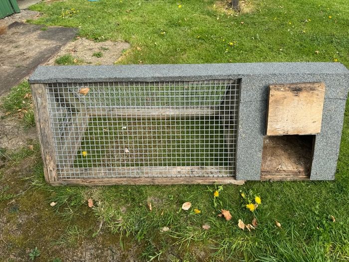 Rabbit hutch