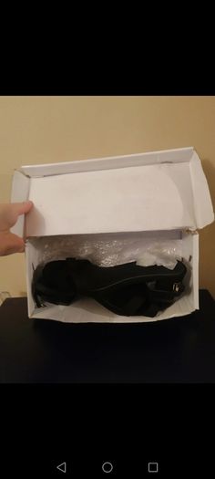 Black sandal heels size 5 new in box