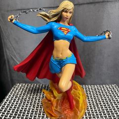 Diamond Select Toys Supergirl DC Gallery PVC 10 Inch Statue DC Comics No Box