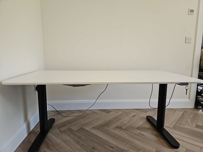 Ikea sit/stand desk. 160cm x 80cm