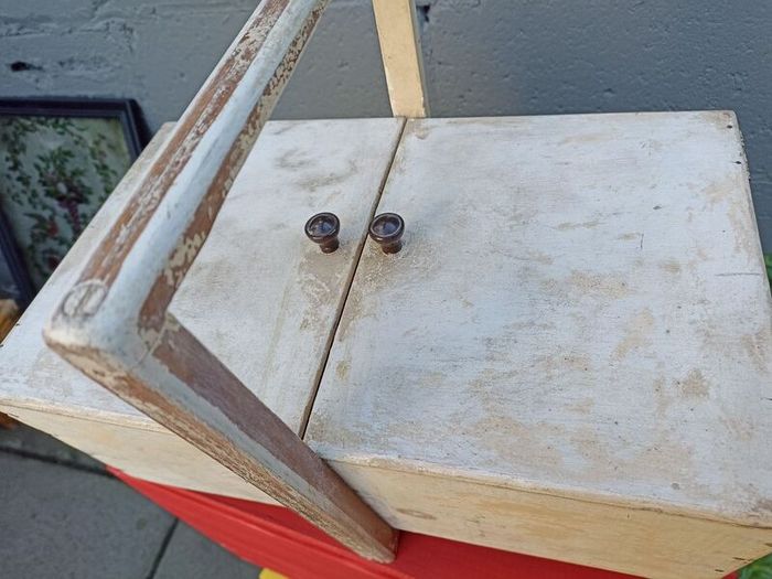 Vintage Wood Carrying Box