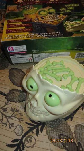 Glow in the Dark Boney Head Game Ages 5+