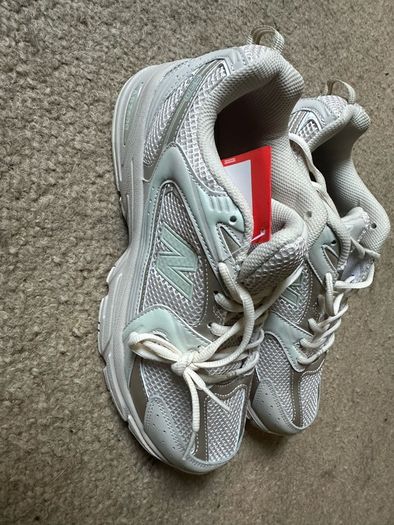 New Balance 530