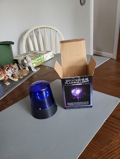 Flashing blue light rotating