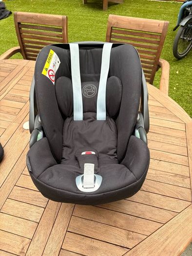 Cybex Cloud T i-Size Rotating Baby Car Seat