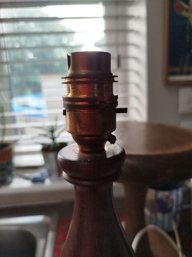 Wood Lamp