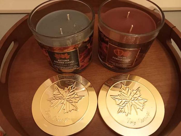 Set of 2 Premium Autumn Scented Candles (Gold Lids)