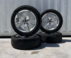 Genuine Audi Q5/SQ5 19" Alloy Wheels