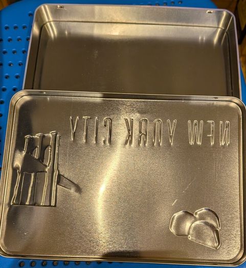 New York City themed tin box