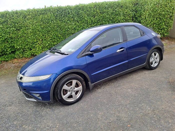 Honda civic car.