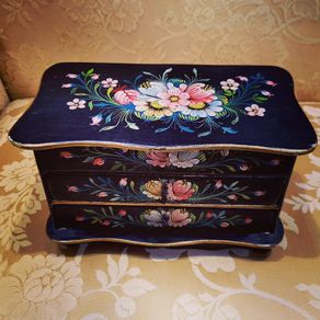 Vintage french jewellery box
