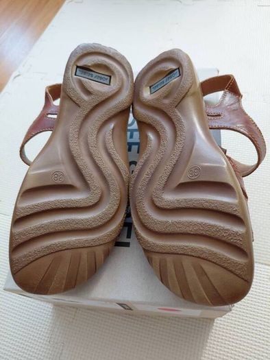 josef seibel woman leather sandal