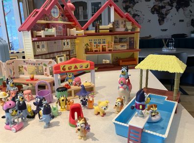 toys
