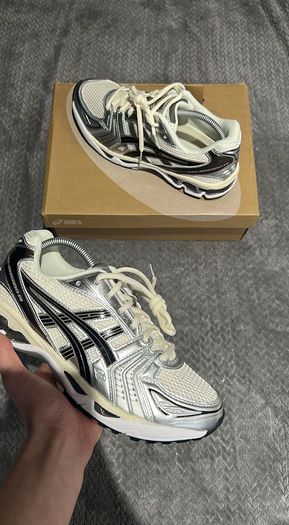 Asics Gel kayano 14 Cream/Black
