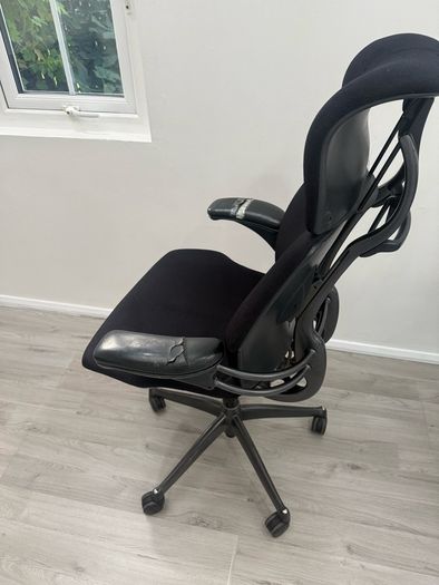 Humanscale Freedom office chair