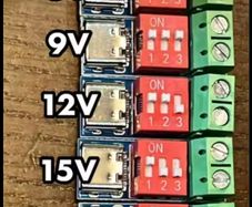 Input USB C voltage ranges from 4 V to 22 V. The output is 5V, 9V, 12V, 15V, 20V. Adjustable in increments using a combination of switches.