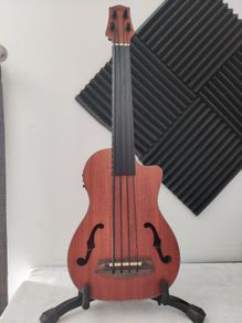 Fretless Bass Ukulele (U-Bass) - Electro-Acoustic - extra strings