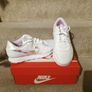 New Nike trainers size 4uk Image 3