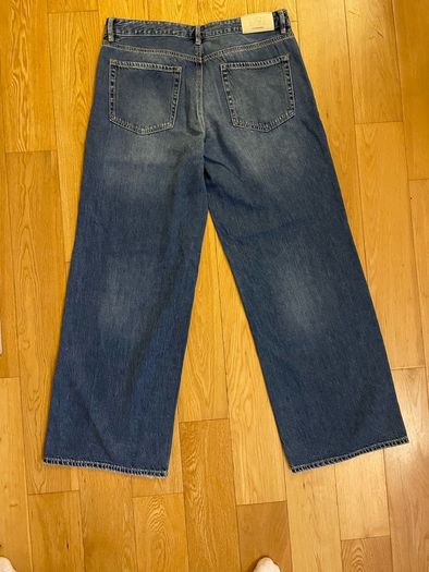 Stradivarius D91 jeans in mid blue NEW