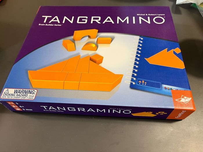 Tangramino puzzle game
