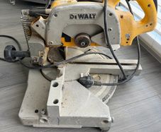 dewalt mitre saw