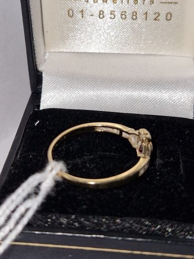 9ct claddagh ring