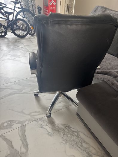 chair FREE