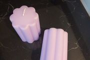 2 lilac pillar ridged candles