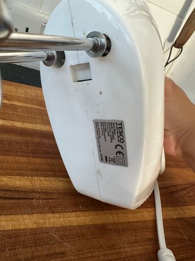 Hand mixer