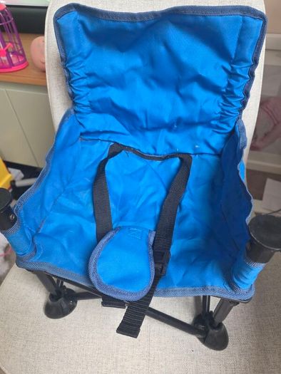 Portable kids chair with try