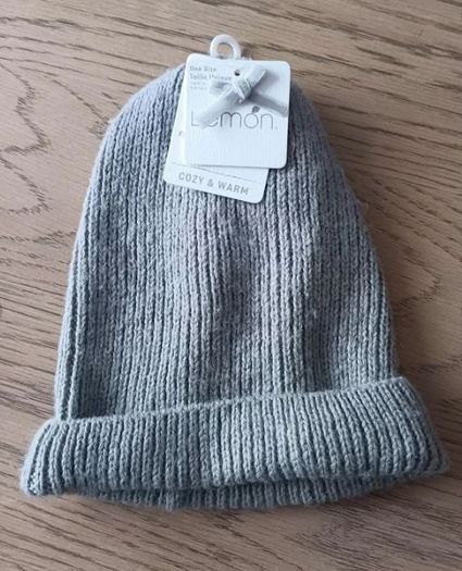 Beanie Hat and Scarf with Lace