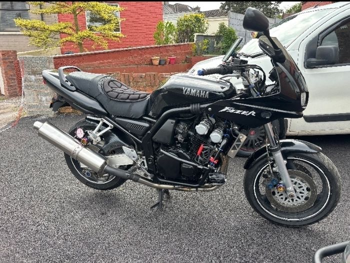 2000 Yamaha fzs 600 fazer