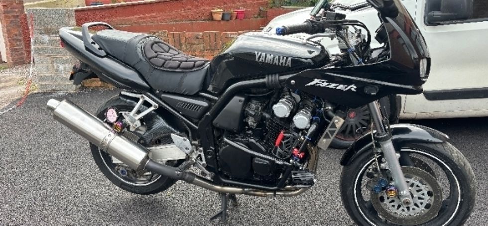 2000 Yamaha fzs 600 fazer