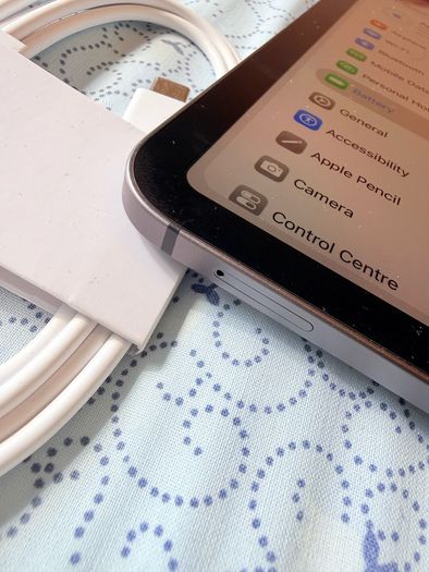 Cellular Apple iPad Pro 11