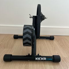Wahoo Kickr Core (Smart bike trainer)