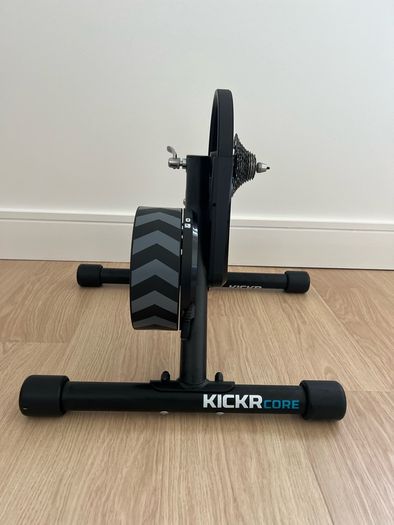 Wahoo Kickr Core (Smart bike trainer)