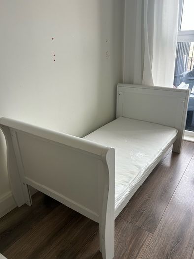 toddler bed