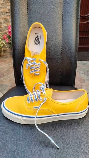 Vans Anaheim Factory Authentic 44dx Deck - Yellow  Perfect Condition Like New Size 10.5