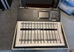 Yamaha TF3 with flight case