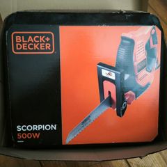 BLACK & DECKER 500W Corded multifunctional saw Autoselect Scorpion with three blades in case