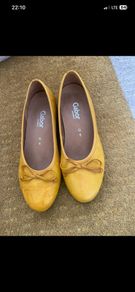 Gabor flats wide fit