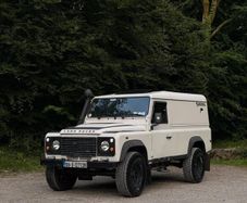 Land Rover Defender 2008