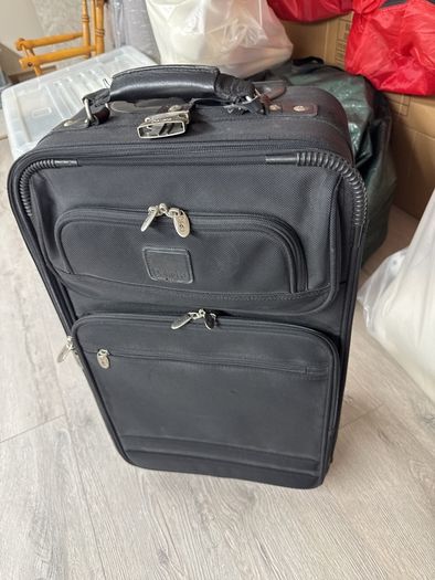 suit case