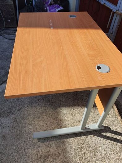 Computer desk